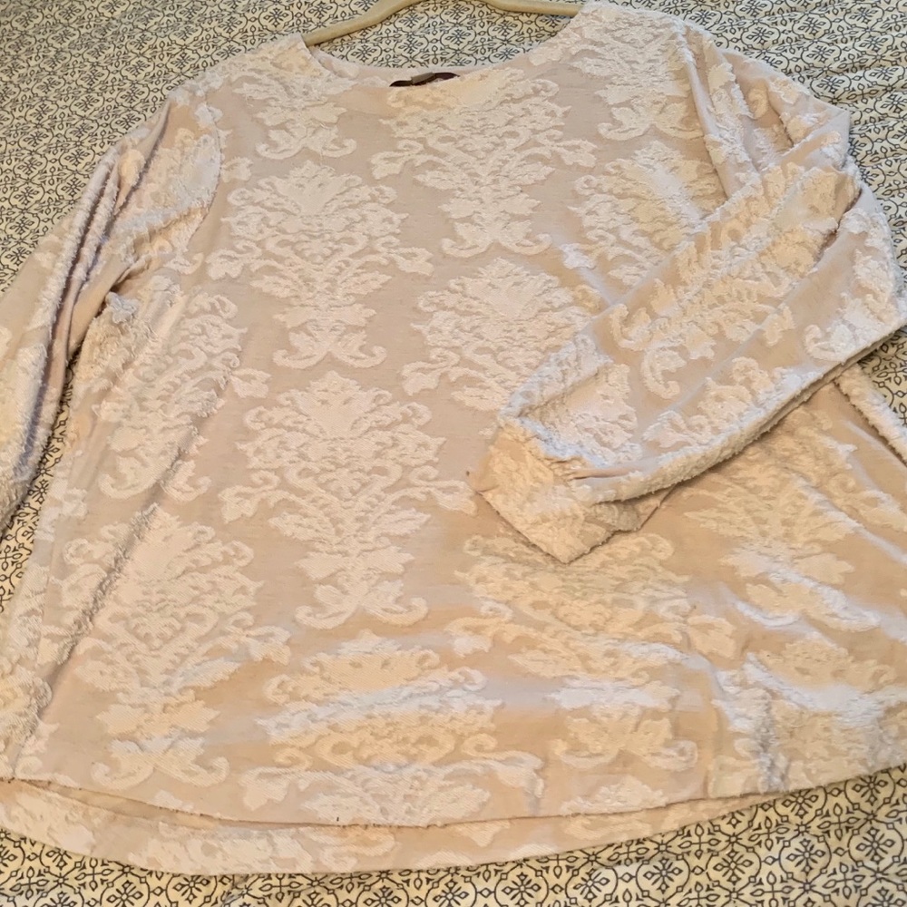 LOFT 22 cream/pink brocade top